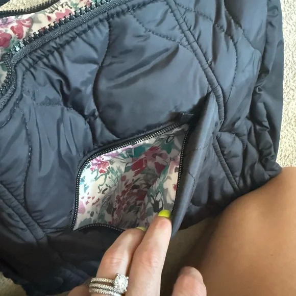 Vera Bradley Black Quilted Crossbody Bag - Picture 2 of 3